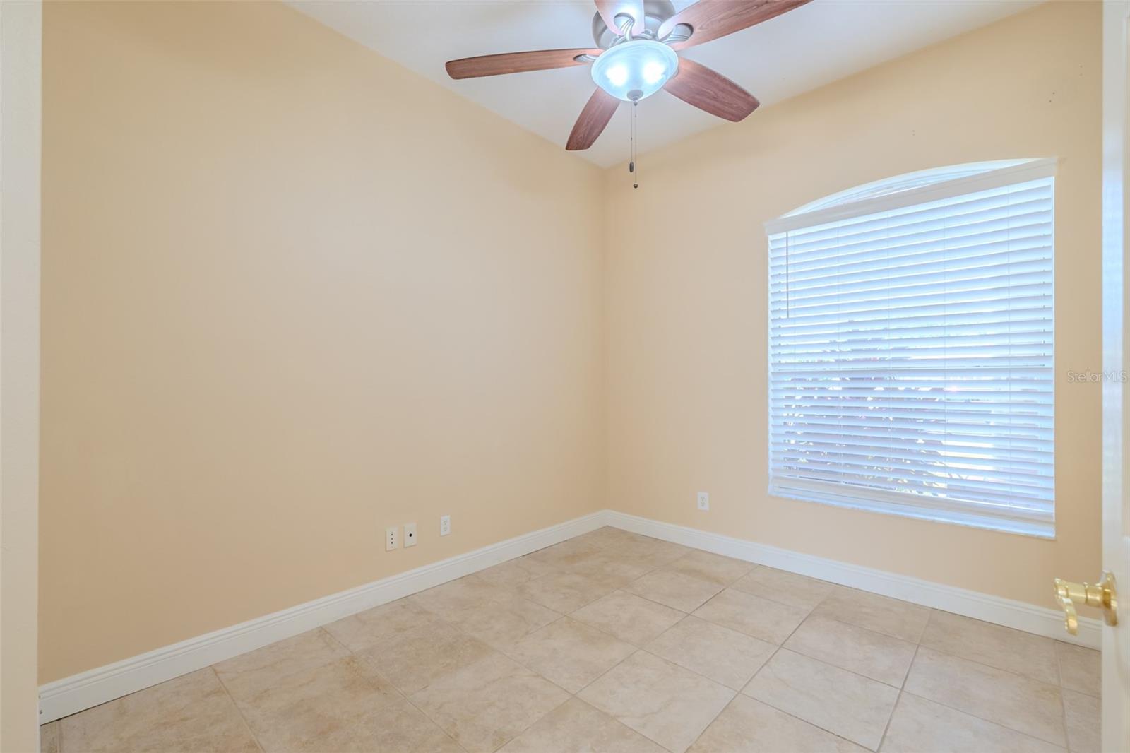 Image 38 of 60 For 4401 Blantyre Place