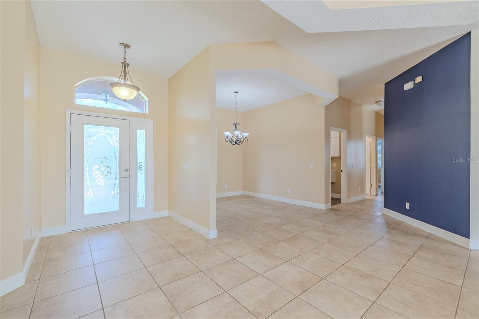Image 4 of 60 For 4401 Blantyre Place