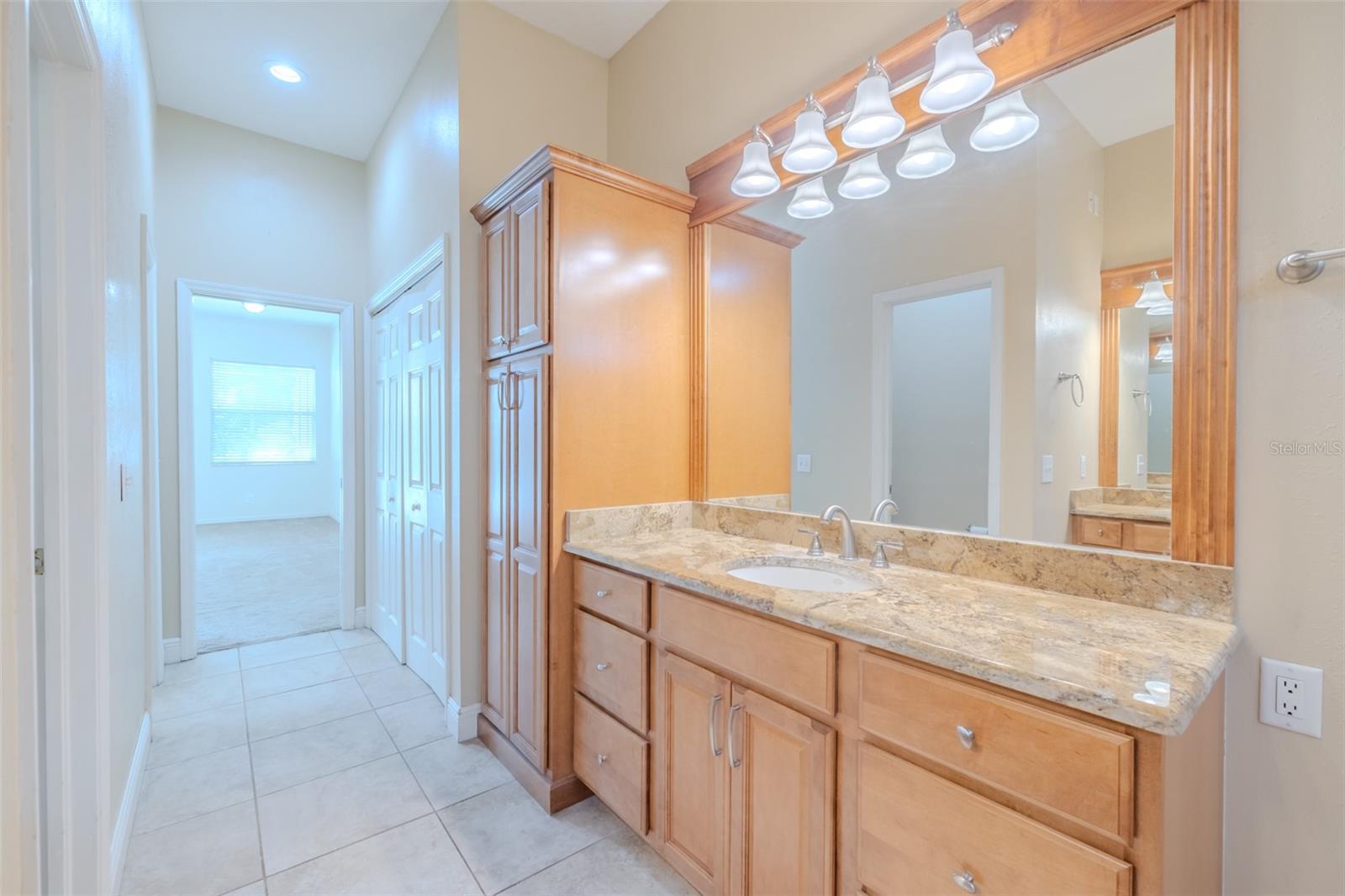 Image 43 of 60 For 4401 Blantyre Place