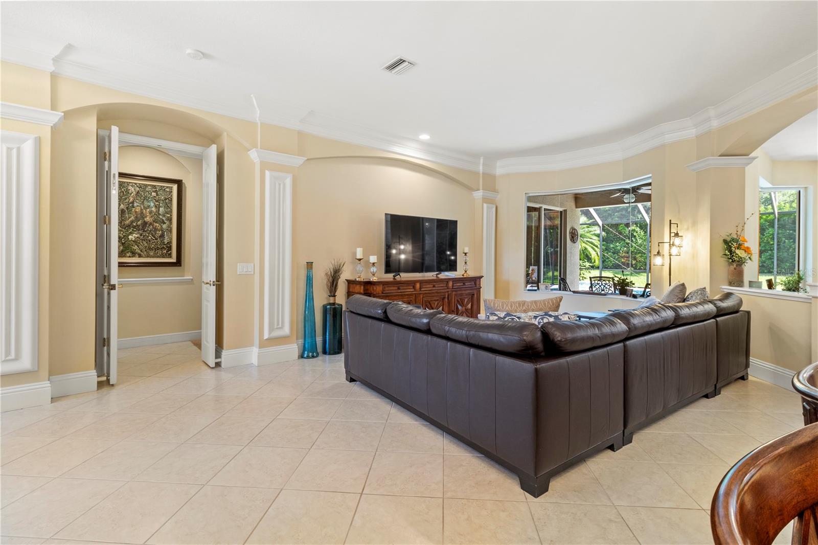 Image 9 of 54 For 12114 Creole Court