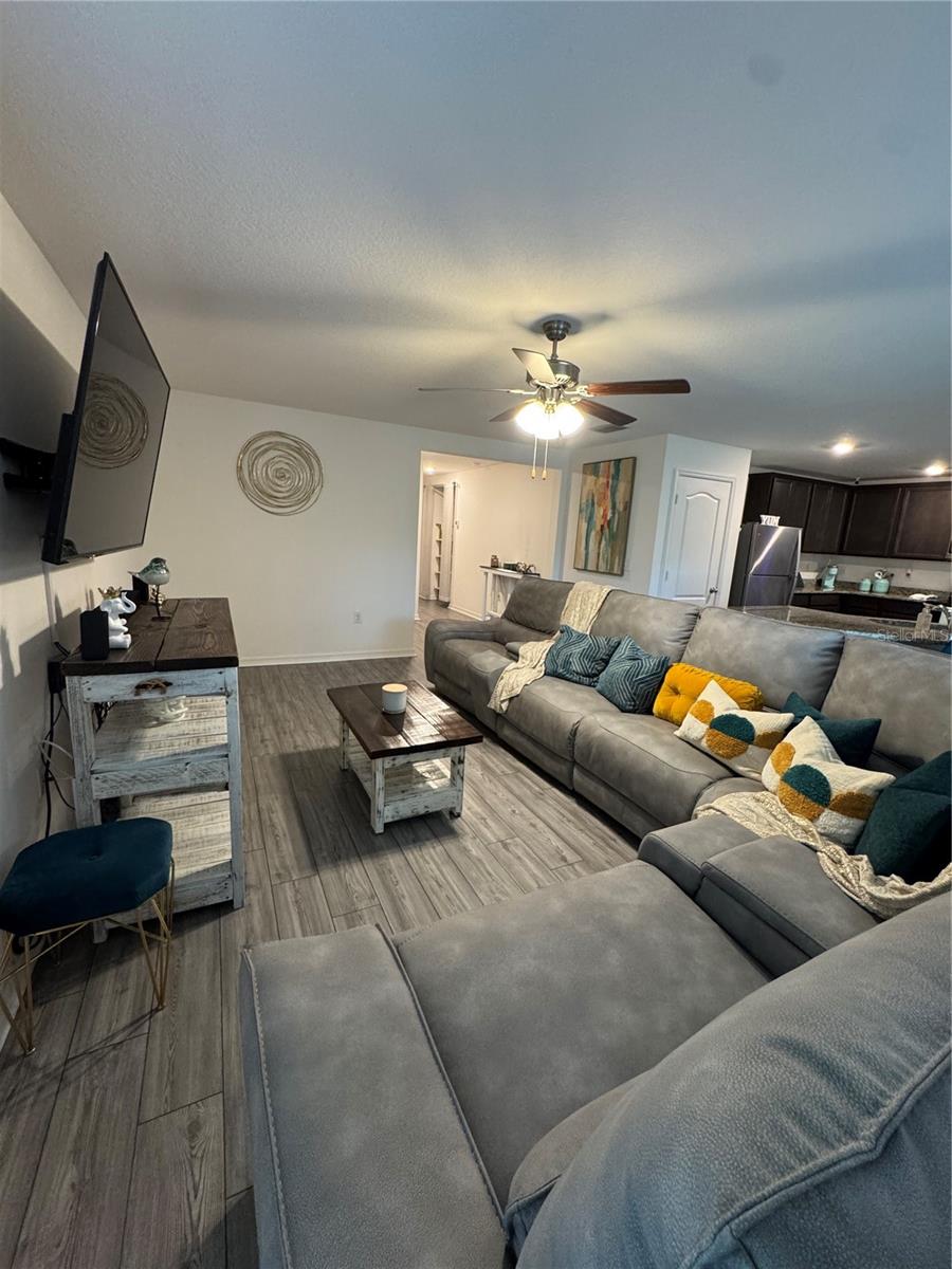 Image 6 of 30 For 9579 Southern Charm Circle