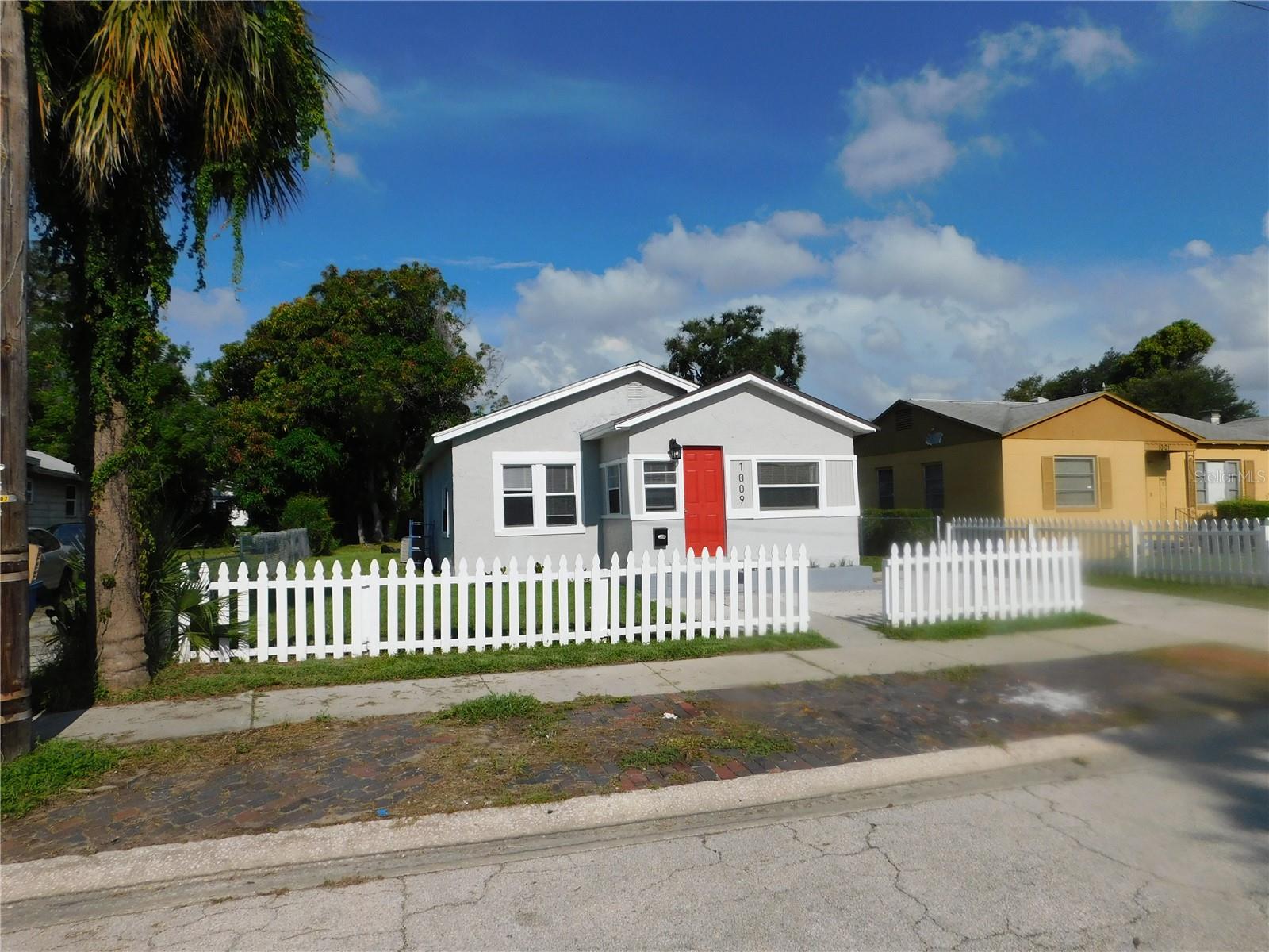 Details for 1009 17th Street S, ST PETERSBURG, FL 33712