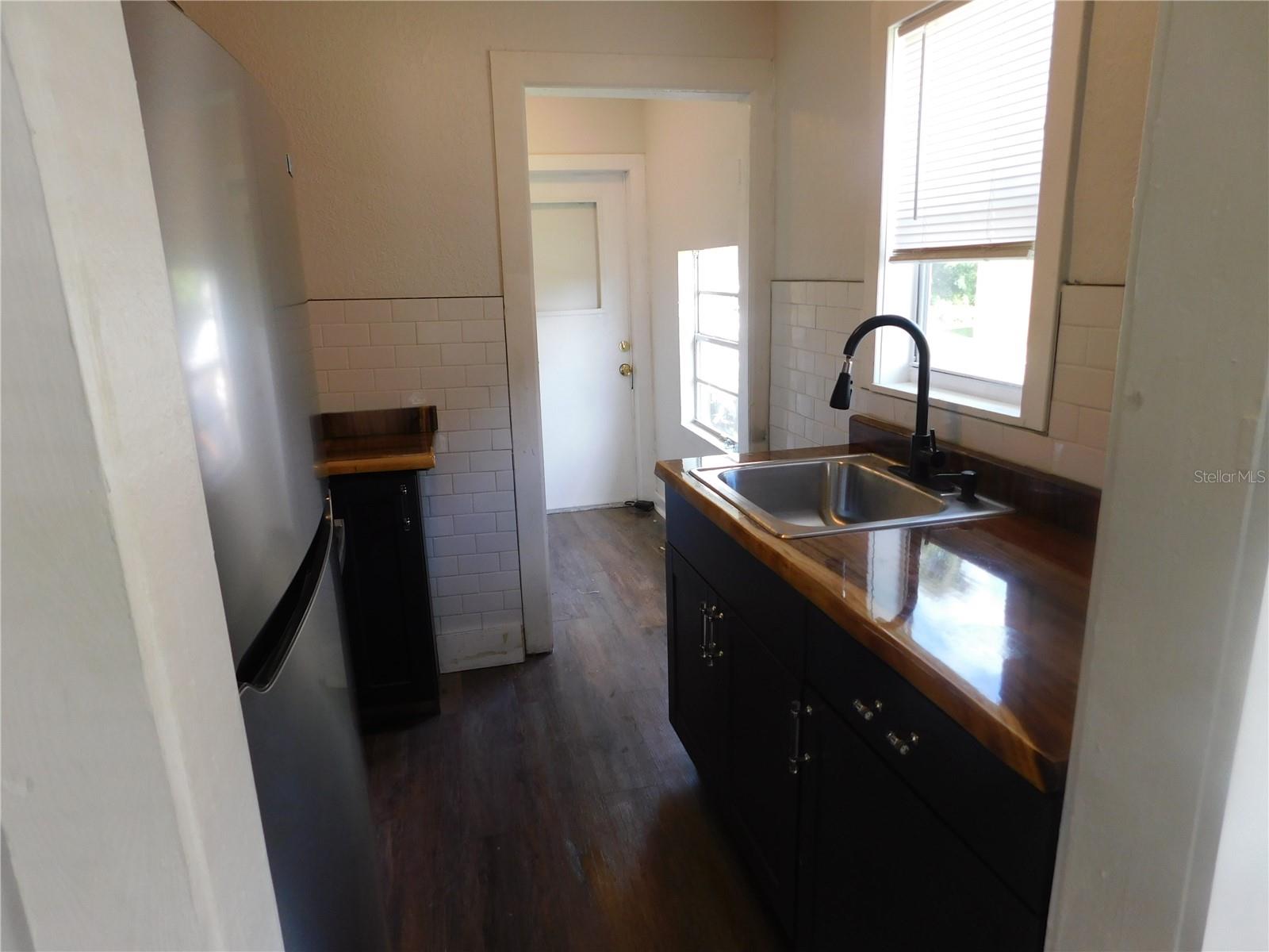 Image 2 of 8 For 1009 17th Street S