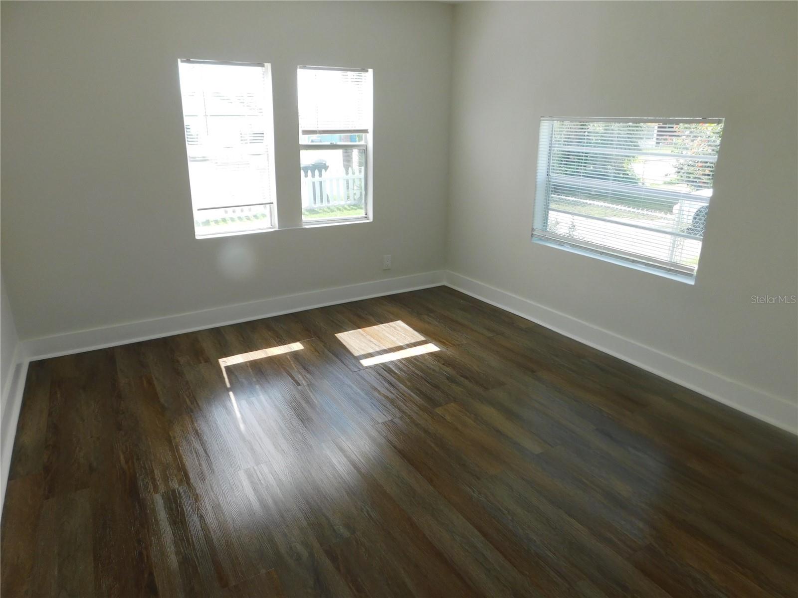 Image 4 of 8 For 1009 17th Street S