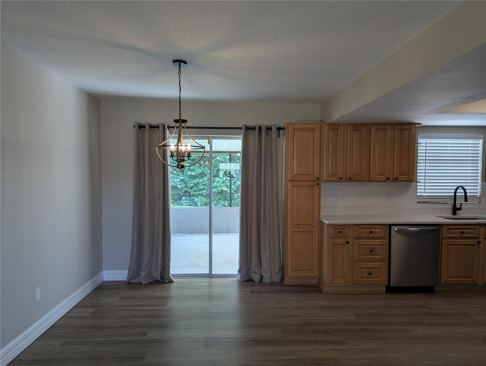 Image 4 of 15 For 2536 Ridgetop Way