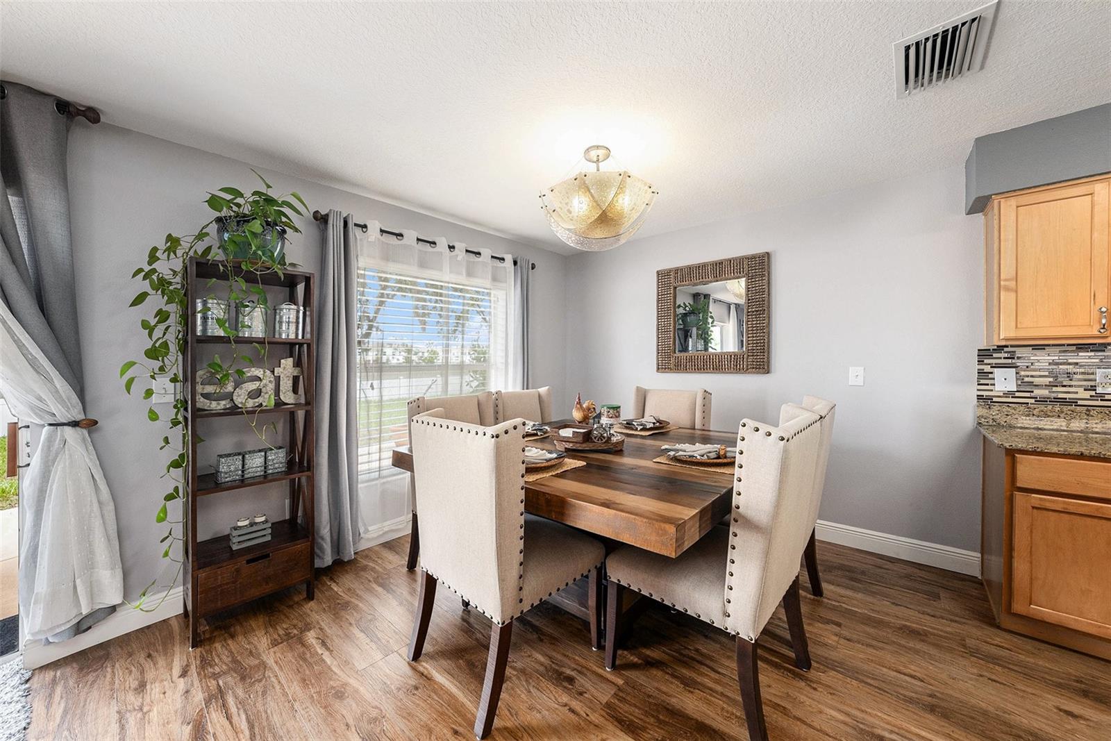 Image 12 of 31 For 17439 Garden Heath Court