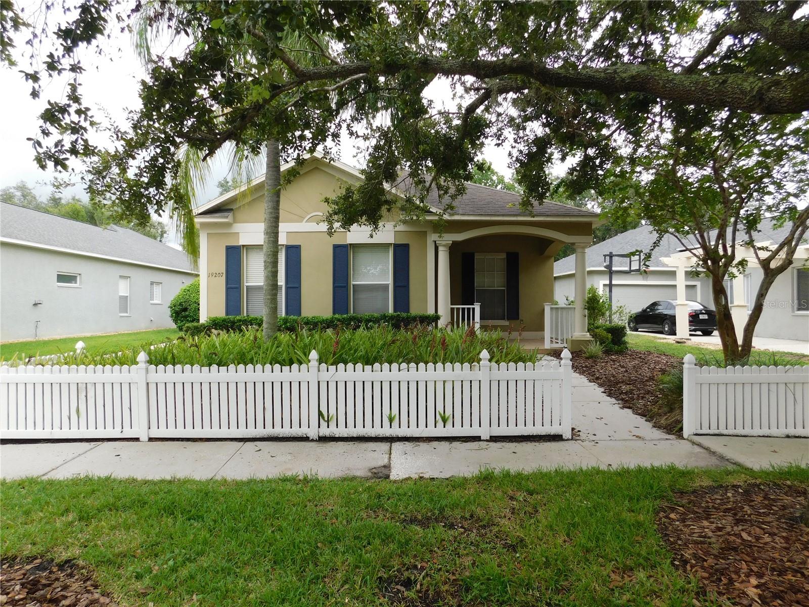 Details for 19207 Sea Mist Lane, LUTZ, FL 33558