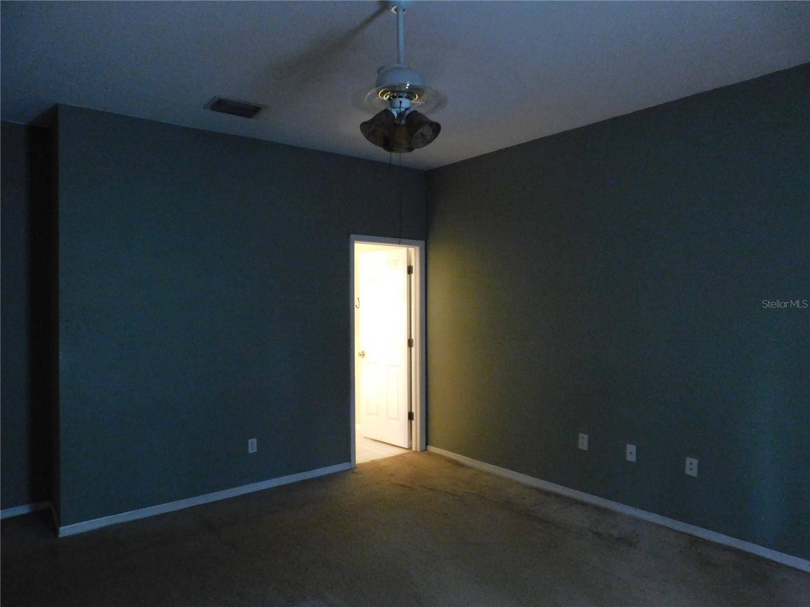 Image 6 of 25 For 19207 Sea Mist Lane