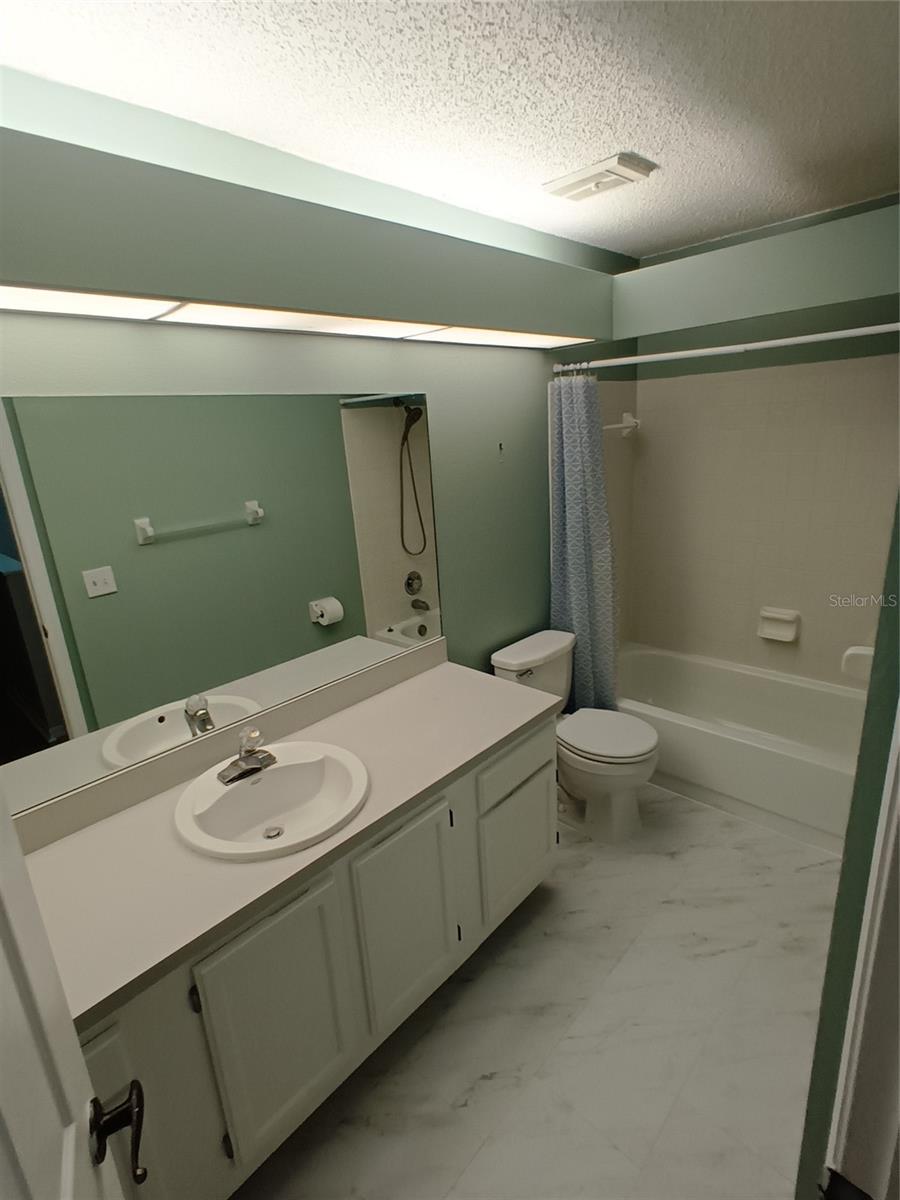 Image 16 of 24 For 5860 Red Cedar Lane