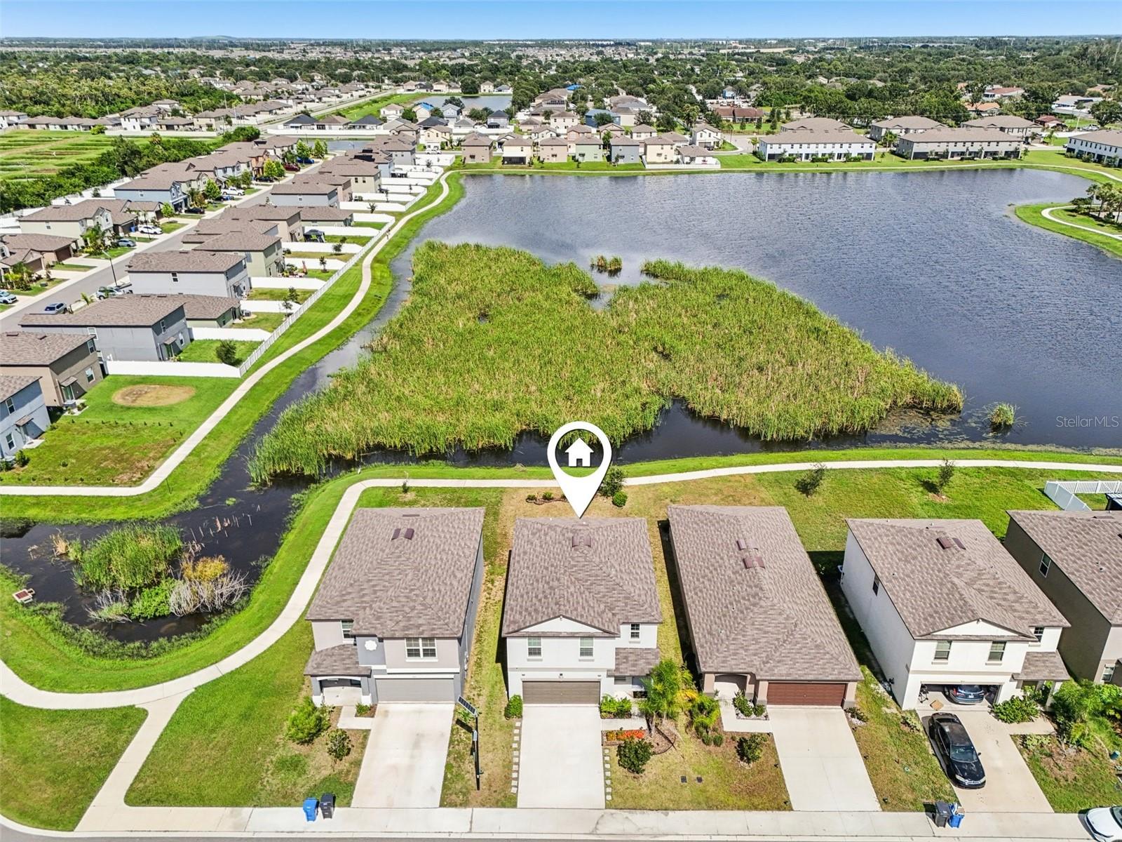 Image 20 of 25 For 582 Royal Empress Dr