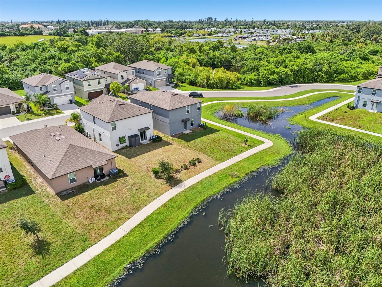 Image 22 of 25 For 582 Royal Empress Dr
