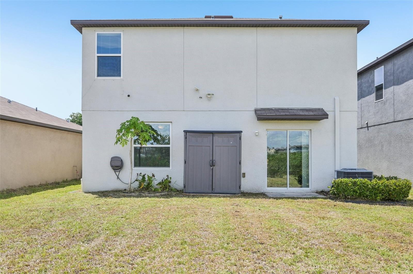 Image 24 of 25 For 582 Royal Empress Dr