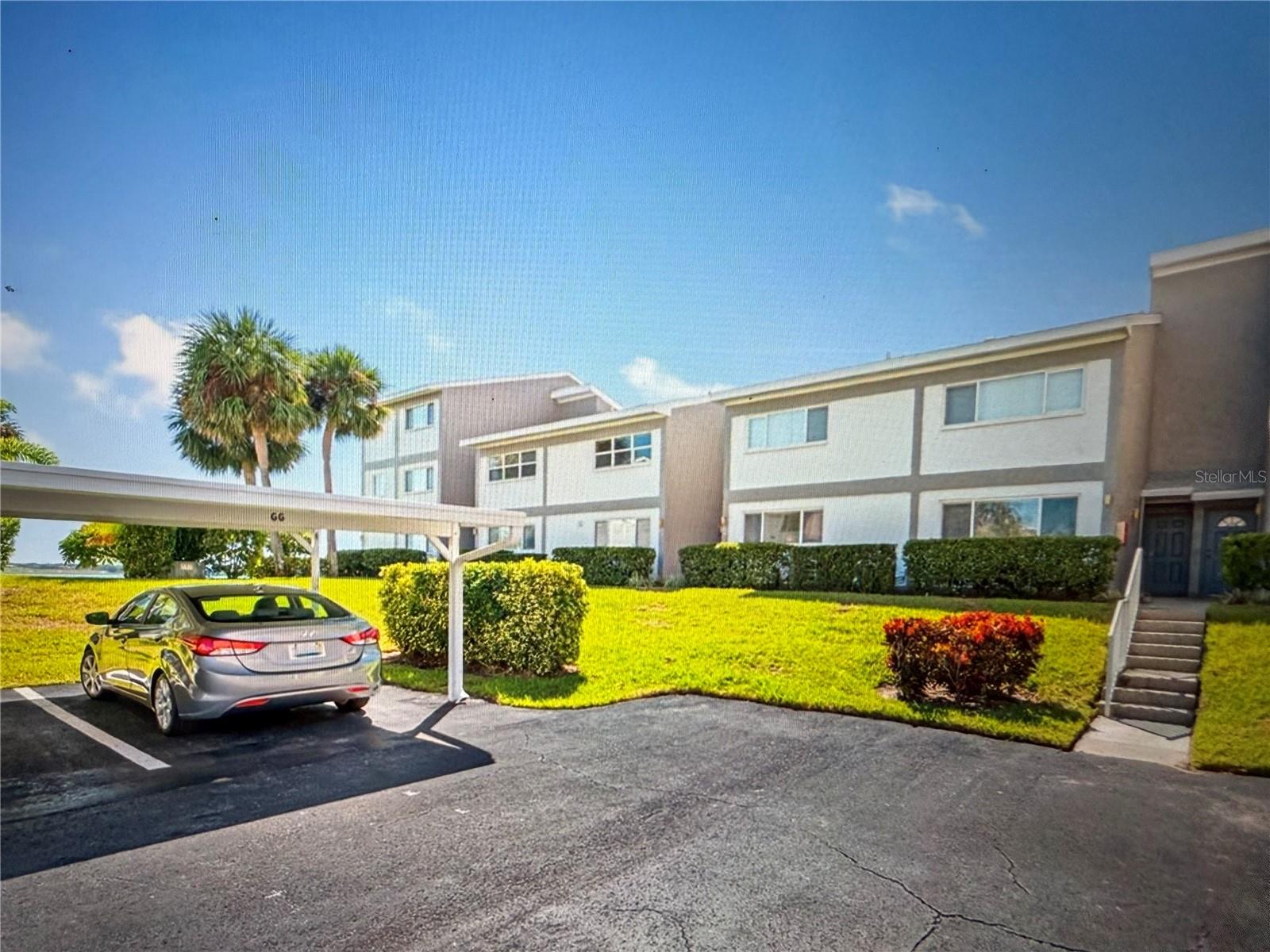 Image 6 of 35 For 1351 Gulf Boulevard 118