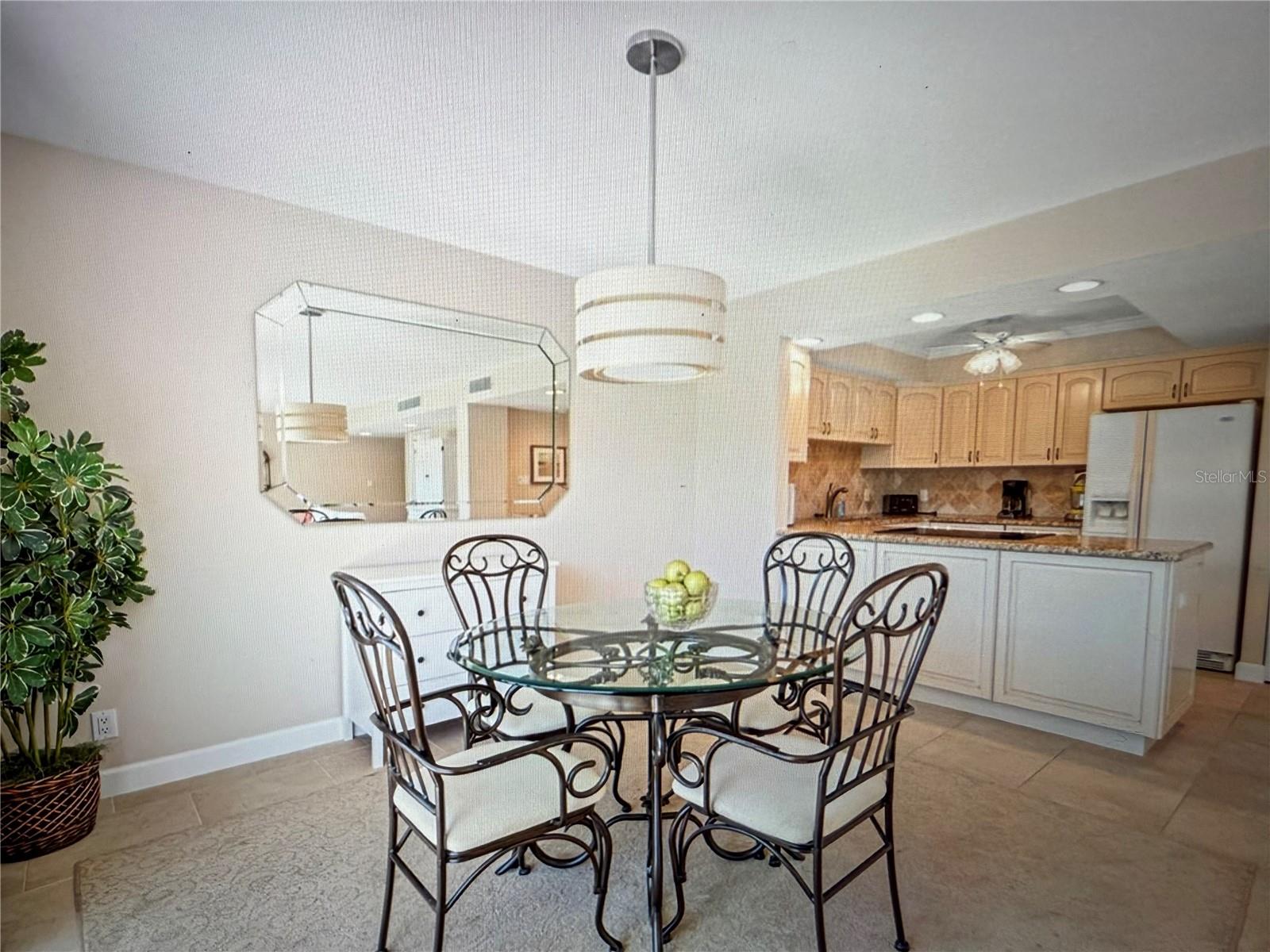 Image 9 of 35 For 1351 Gulf Boulevard 118