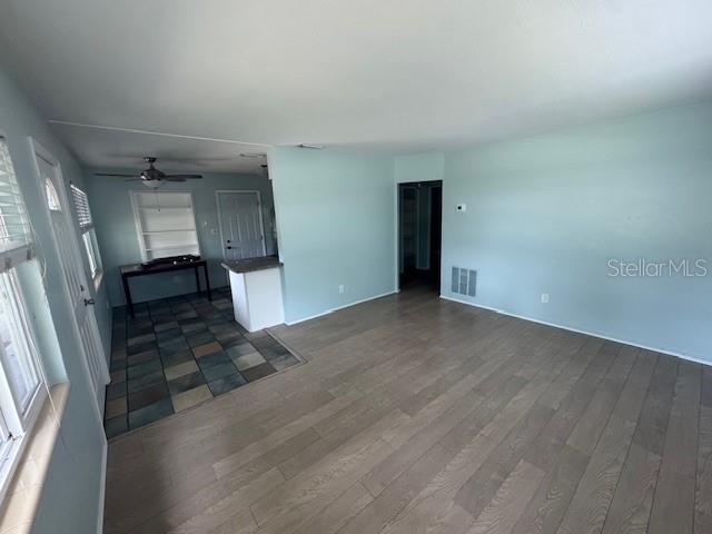 Image 4 of 12 For 870 50th Avenue N