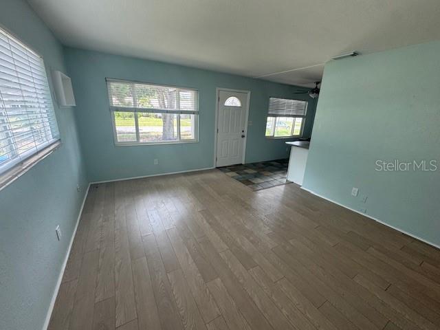 Image 6 of 12 For 870 50th Avenue N