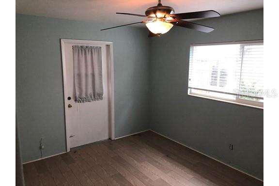 Image 8 of 12 For 870 50th Avenue N