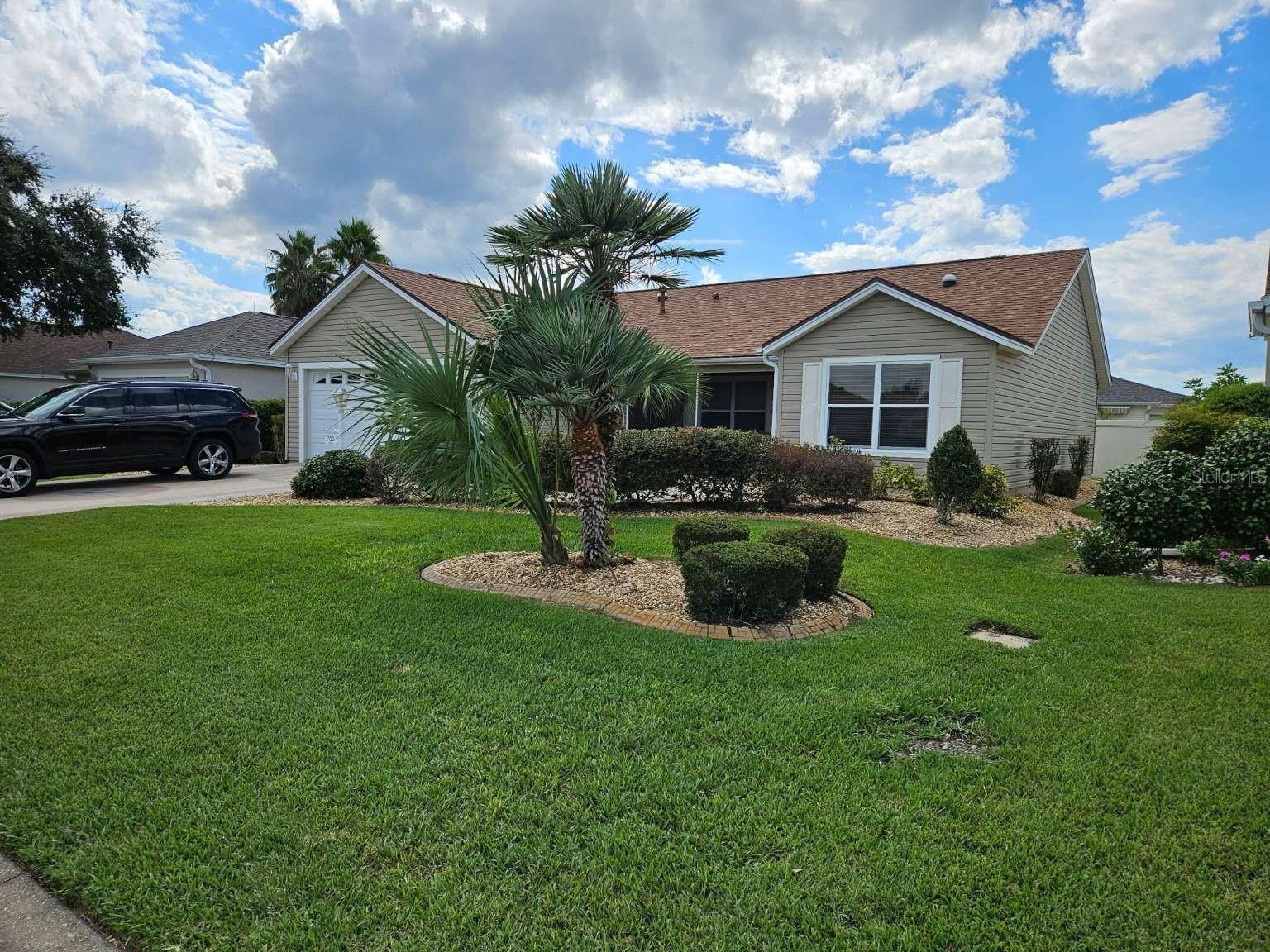 Details for 702 Pine Hills Place, THE VILLAGES, FL 32162