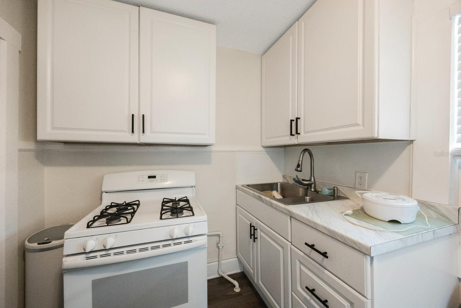 Image 10 of 56 For 3460 Haines Road N