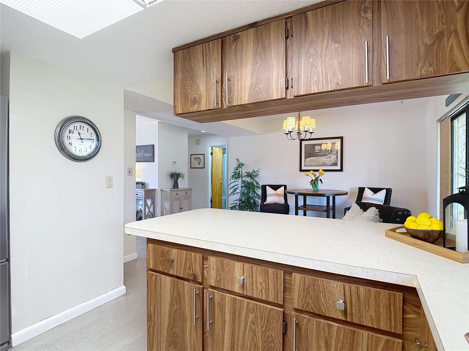 Image 10 of 34 For 6475 Amber Ridge Circle