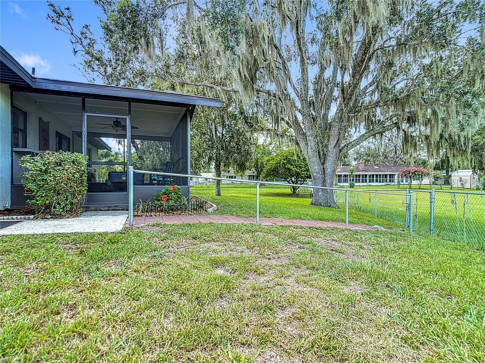 Image 28 of 34 For 6475 Amber Ridge Circle