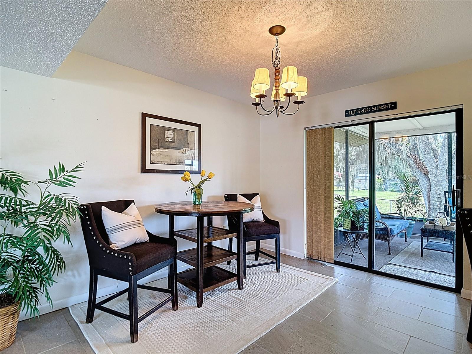 Image 6 of 34 For 6475 Amber Ridge Circle
