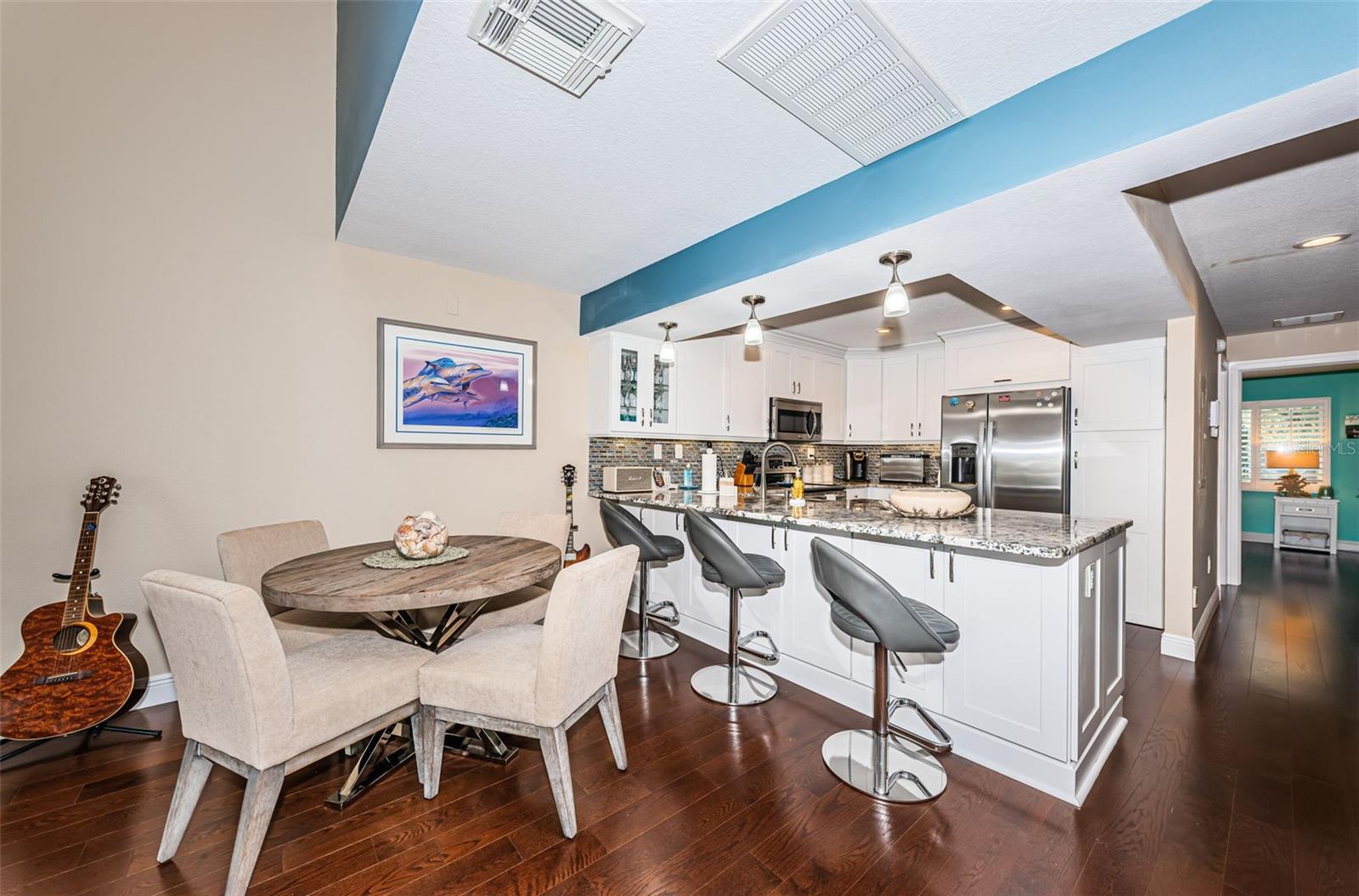 Image 14 of 33 For 2515 Bay Boulevard A