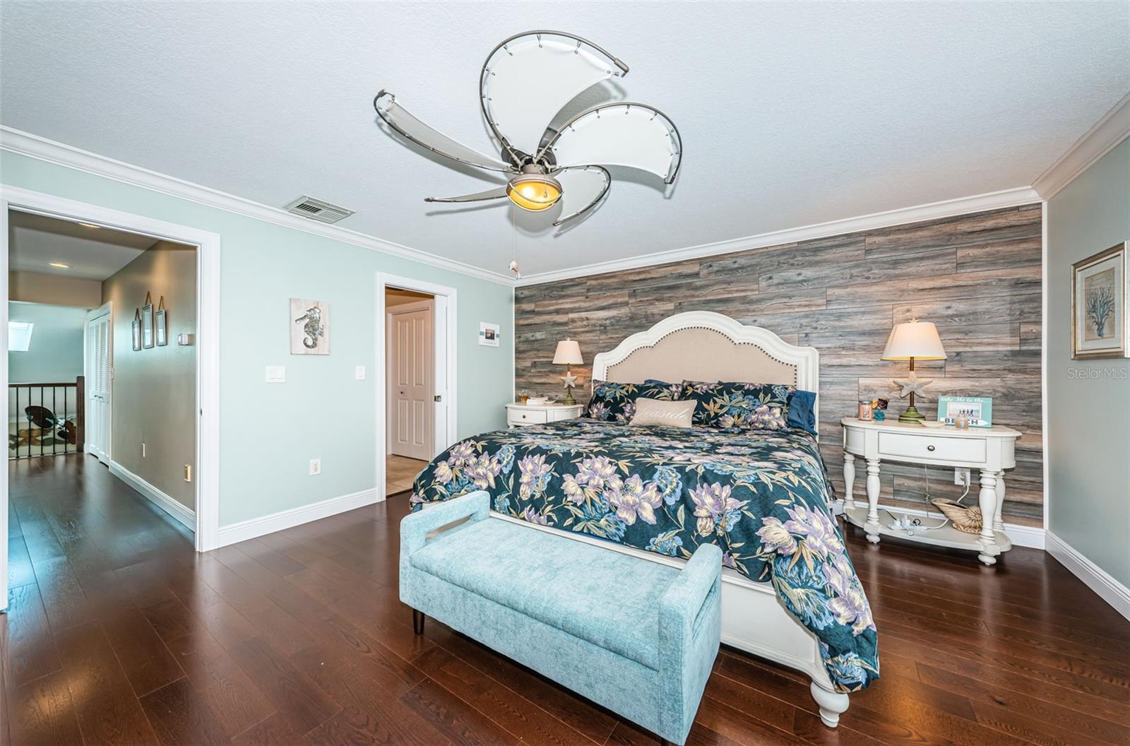 Image 21 of 33 For 2515 Bay Boulevard A