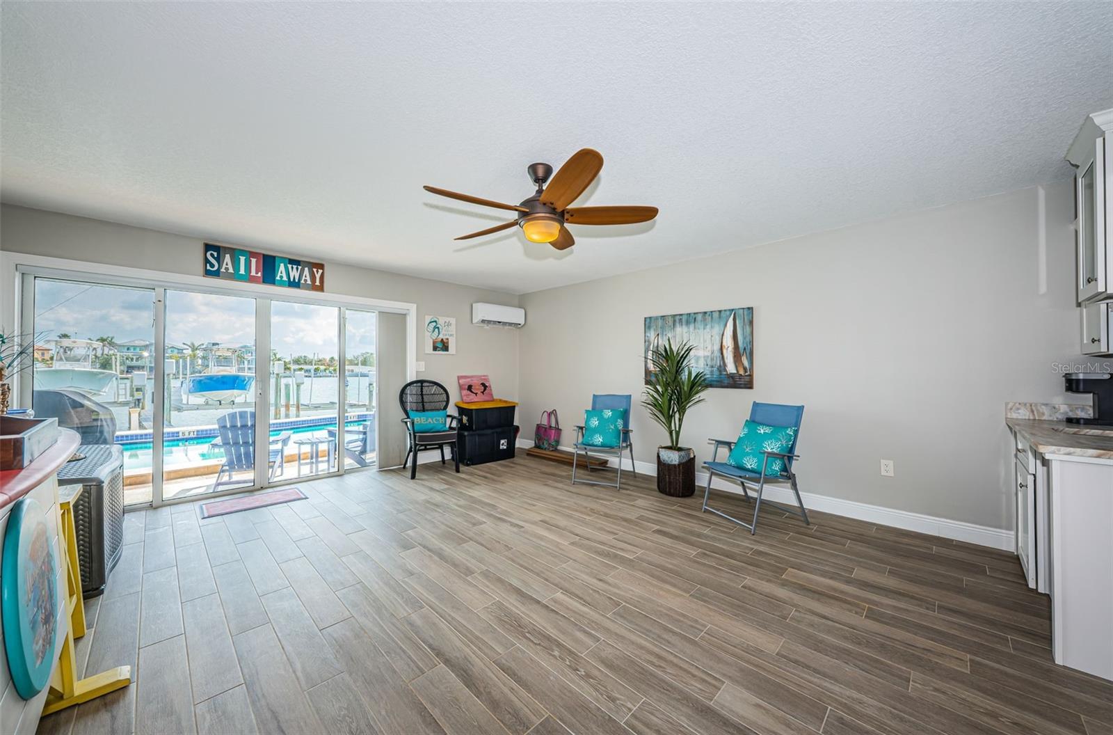 Image 26 of 33 For 2515 Bay Boulevard A