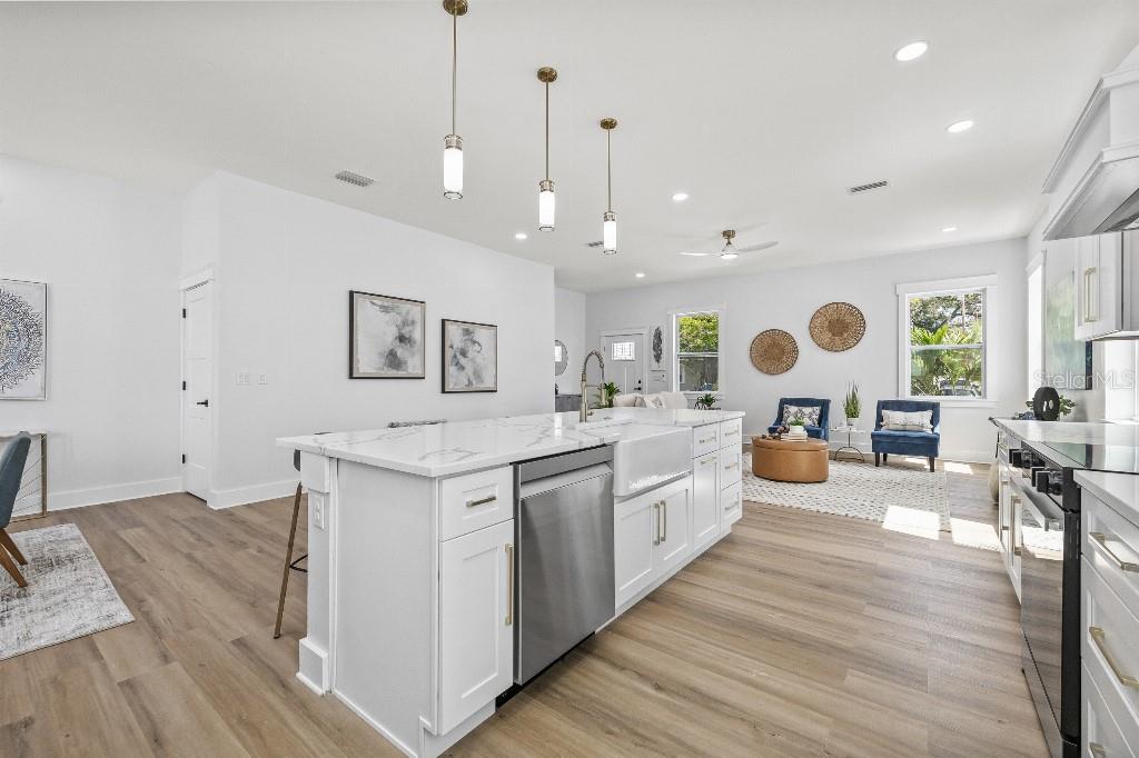 Image 13 of 38 For 1818 31st Avenue N