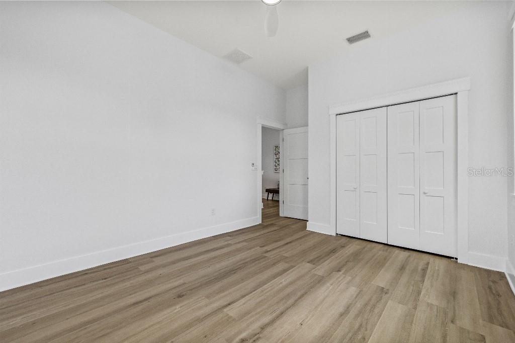 Image 29 of 38 For 1818 31st Avenue N