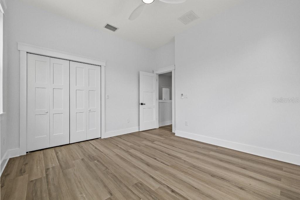 Image 34 of 38 For 1818 31st Avenue N