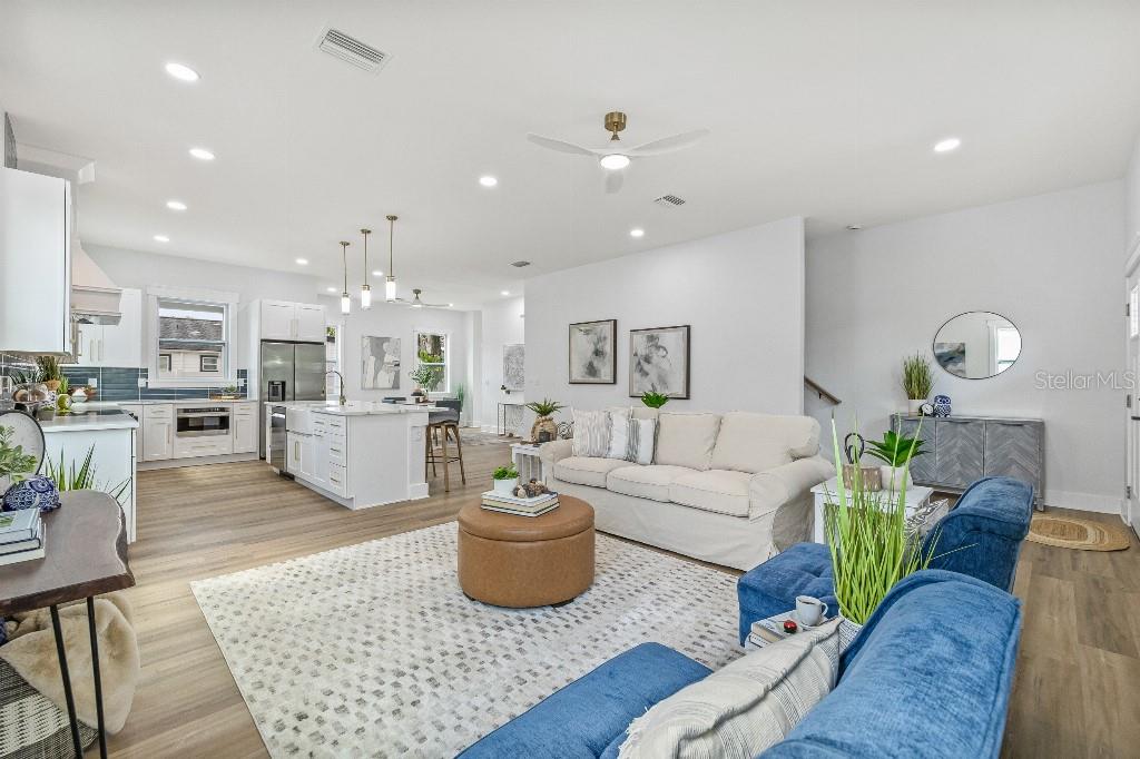 Image 4 of 38 For 1818 31st Avenue N