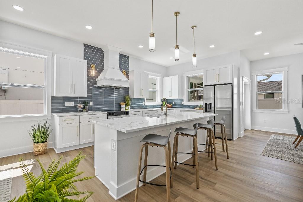 Image 7 of 38 For 1818 31st Avenue N