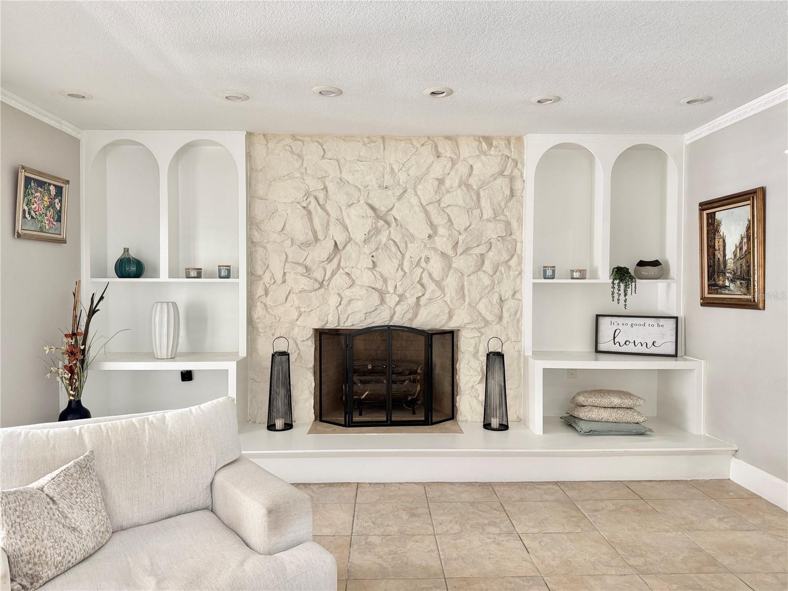 Listing photo id 9 for 7425 Terrace River Drive