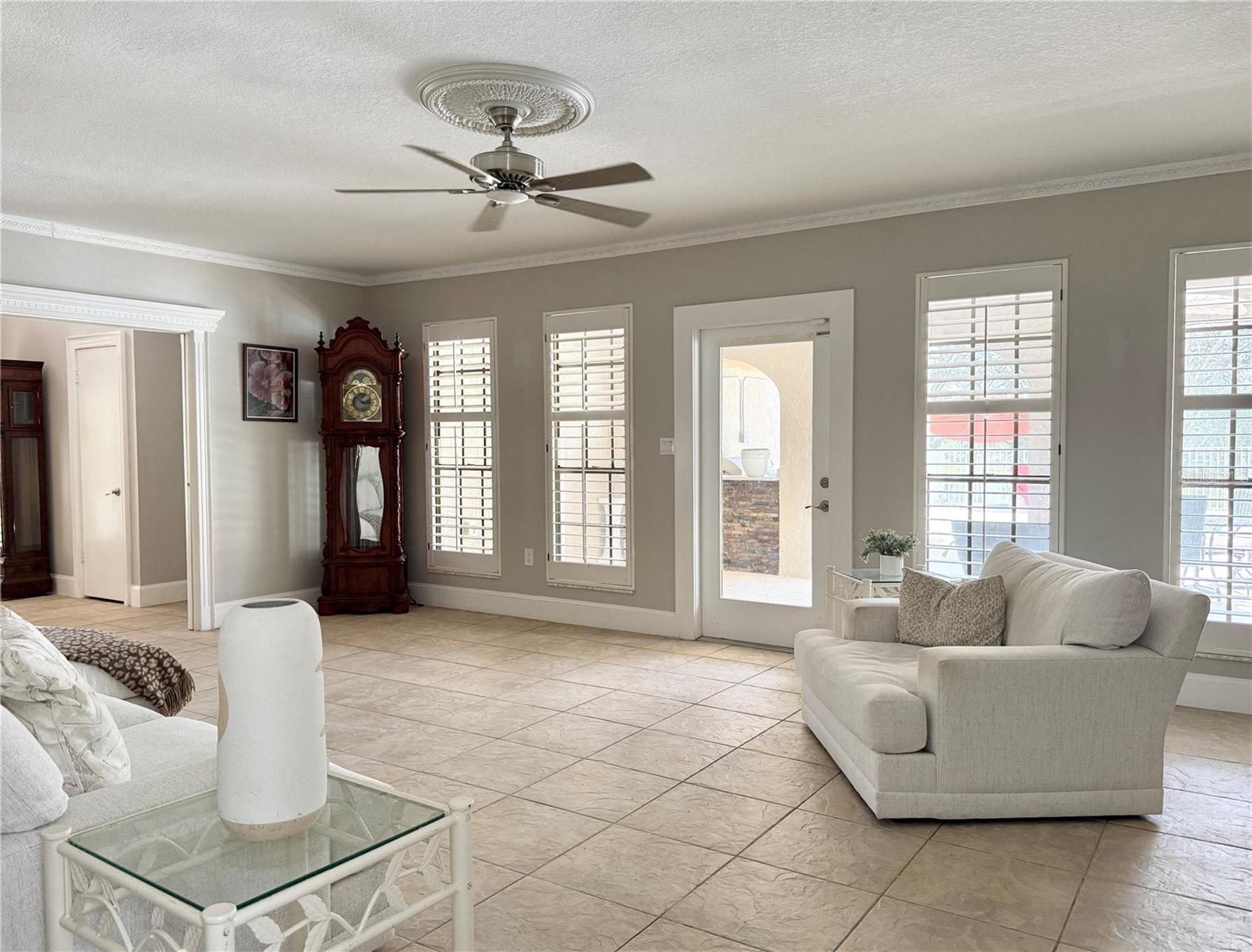 Listing photo id 12 for 7425 Terrace River Drive