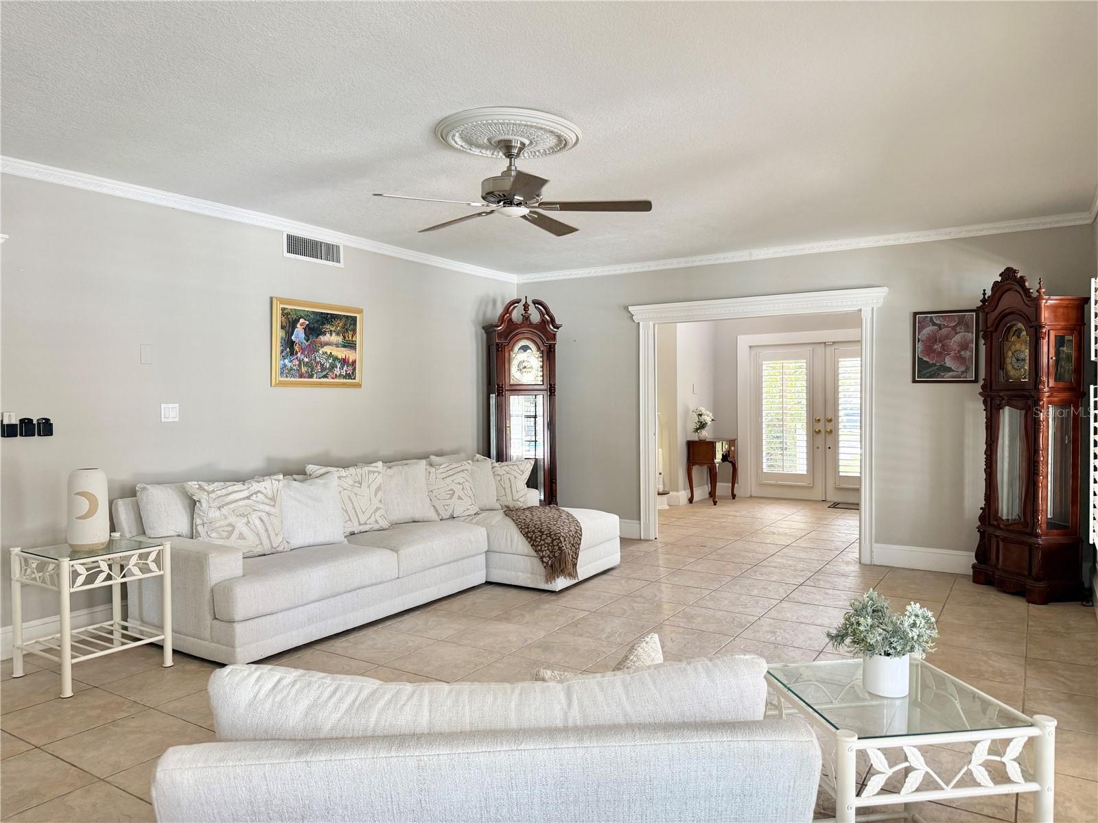Listing photo id 14 for 7425 Terrace River Drive