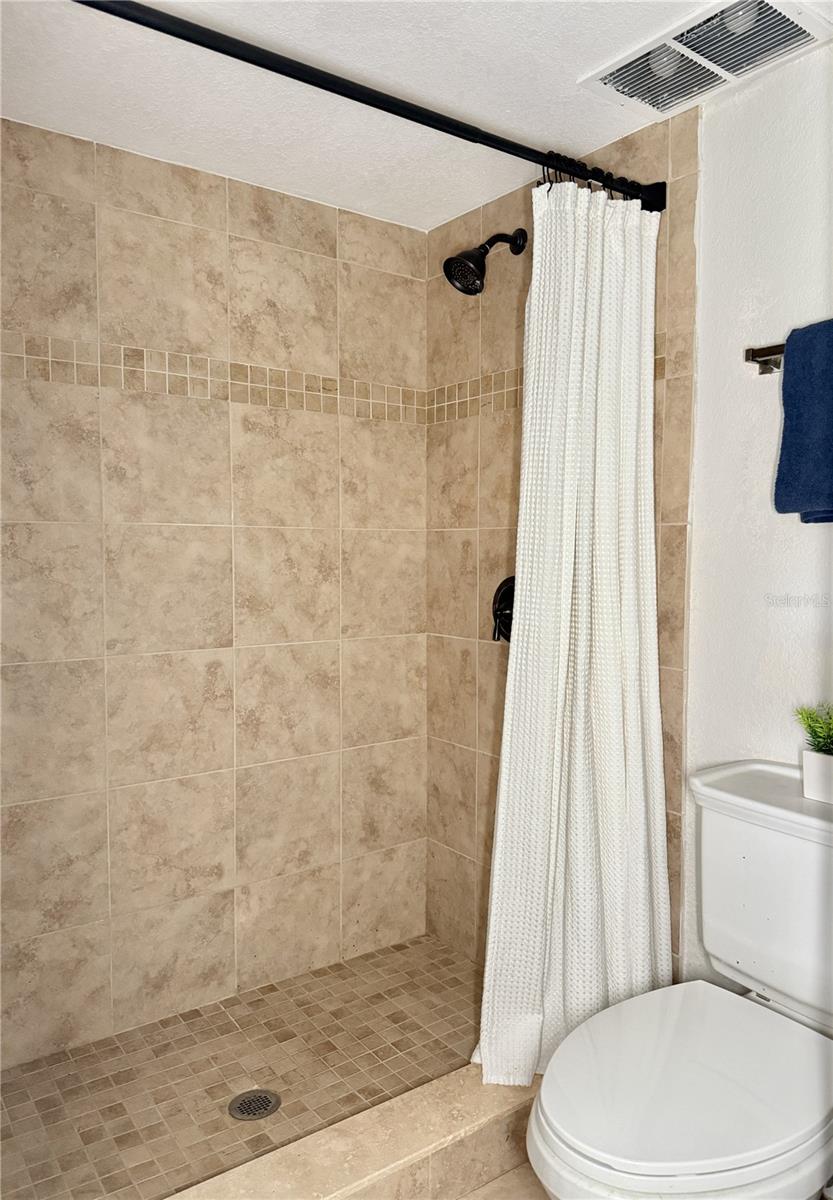 Listing photo id 30 for 7425 Terrace River Drive