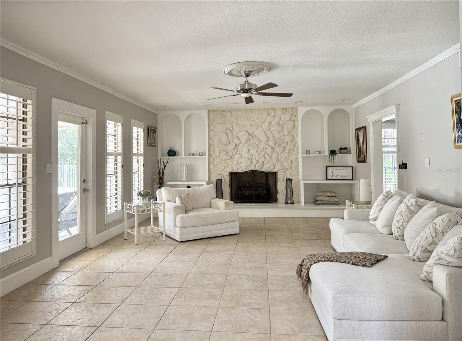 Listing photo id 7 for 7425 Terrace River Drive