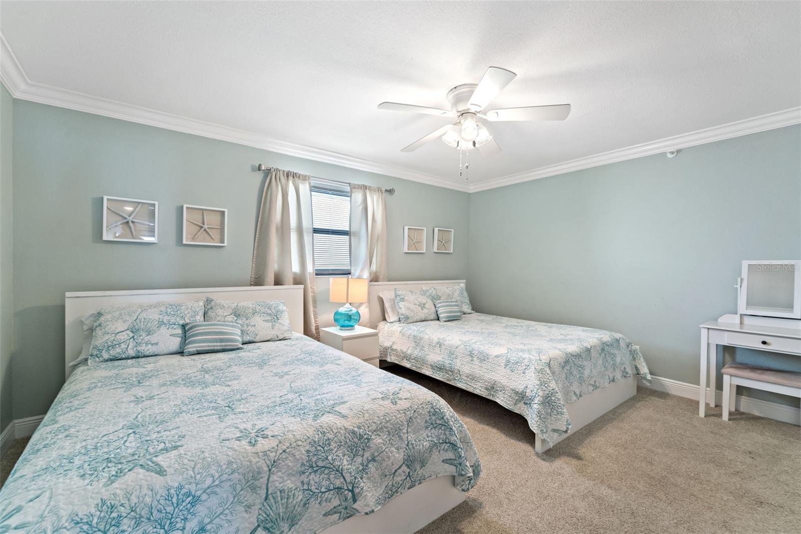 Image 22 of 73 For 12924 Gulf Boulevard 502