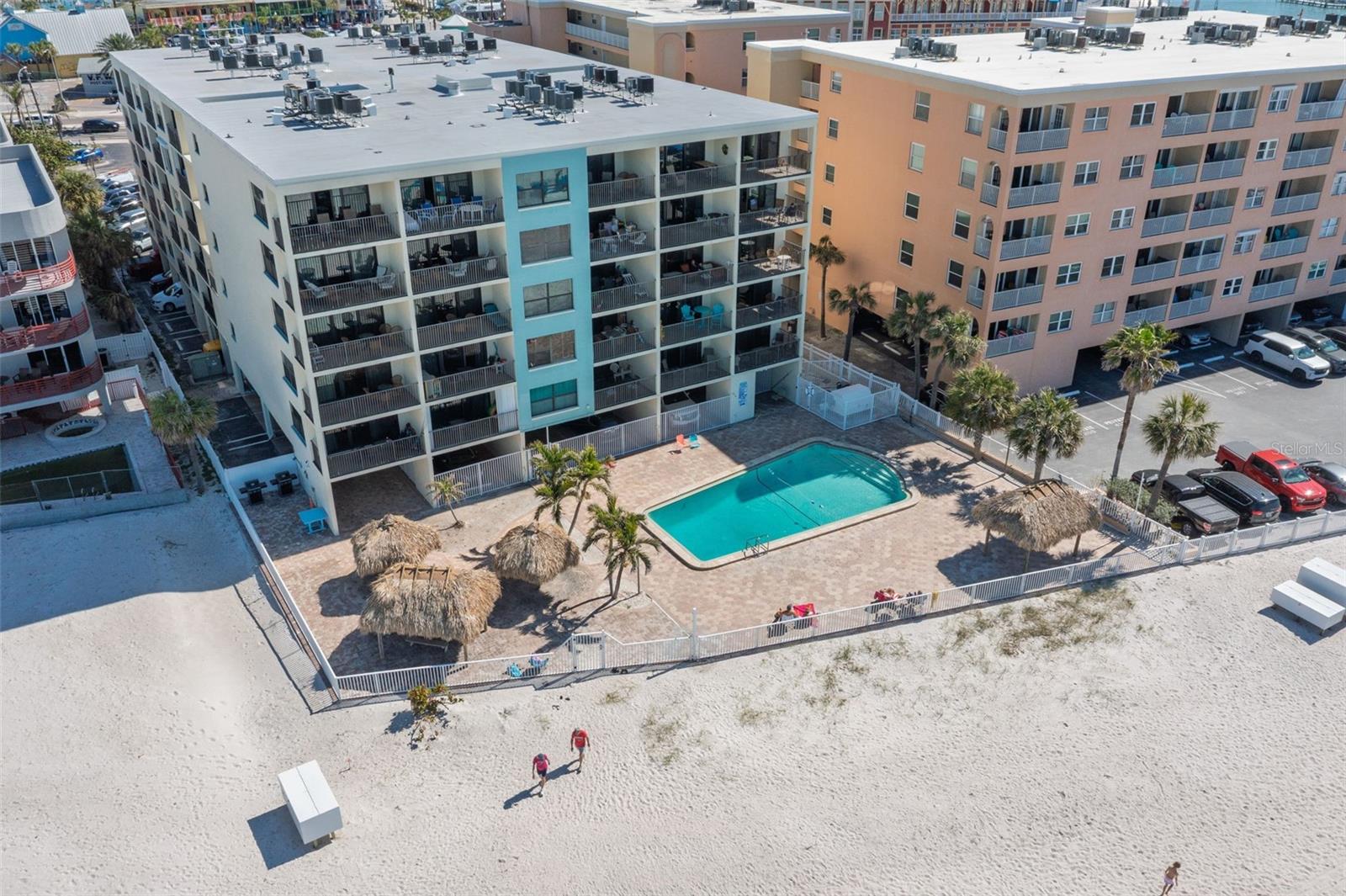Image 27 of 73 For 12924 Gulf Boulevard 502