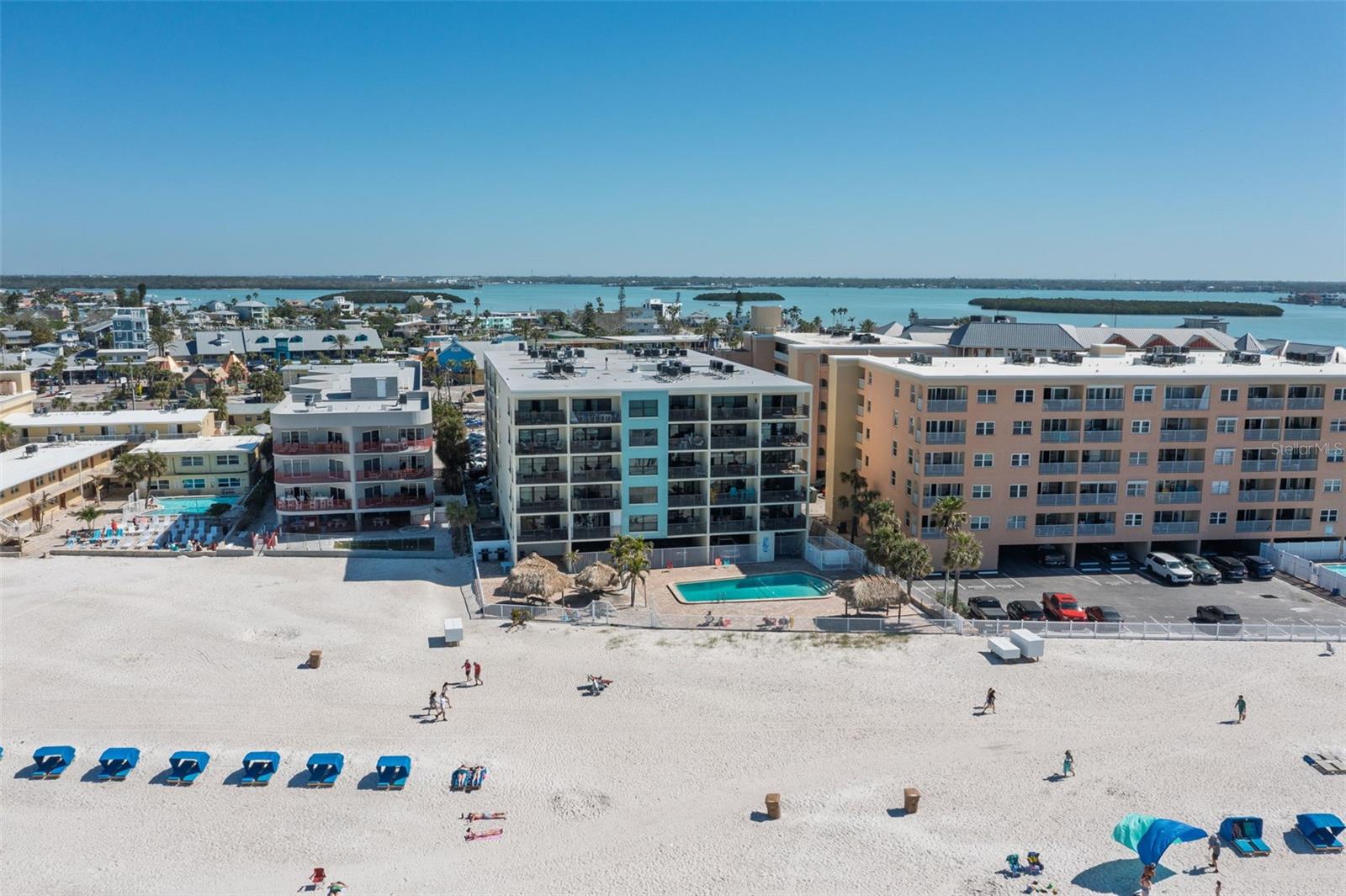 Image 29 of 73 For 12924 Gulf Boulevard 502