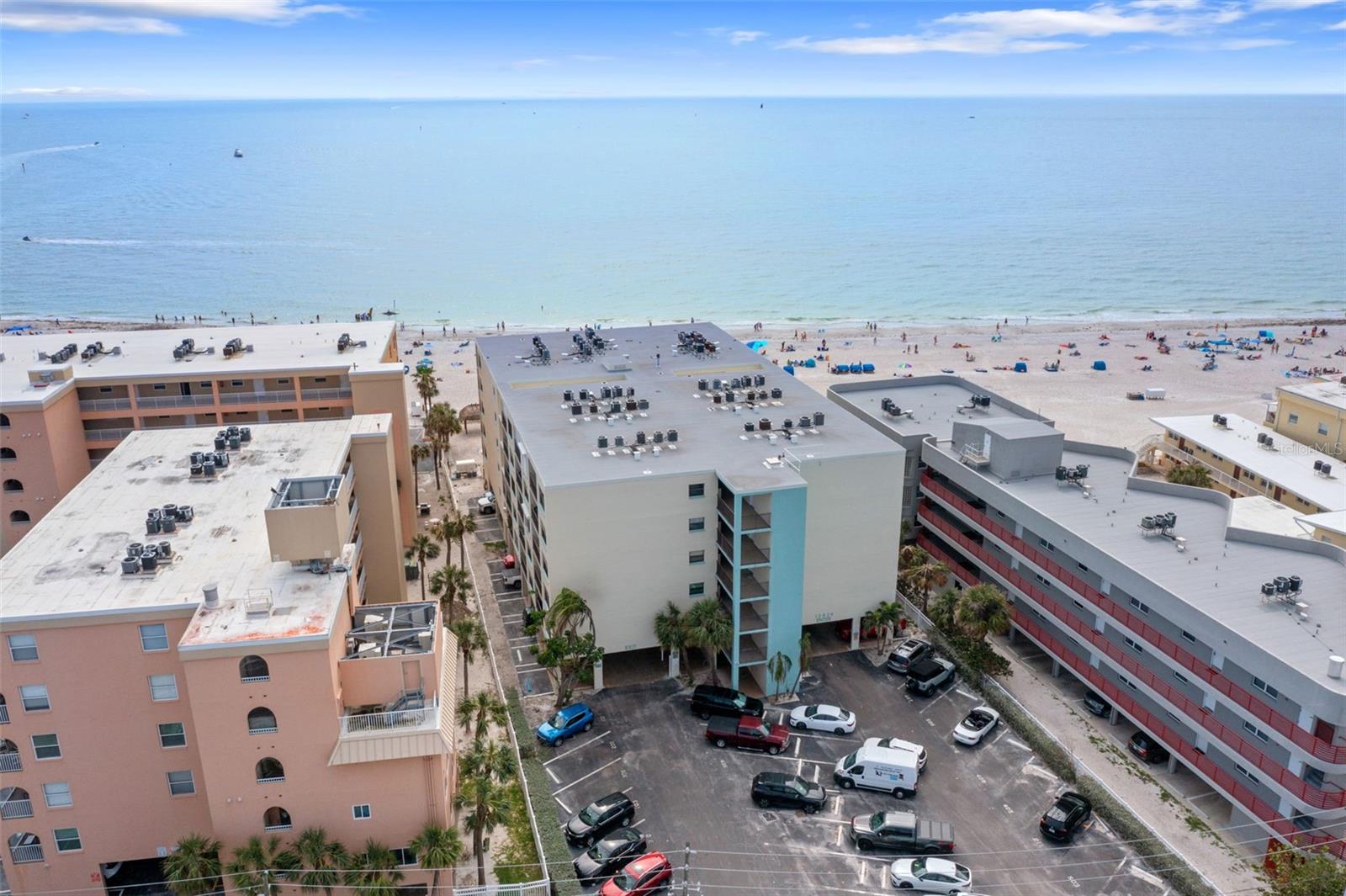 Image 3 of 73 For 12924 Gulf Boulevard 502