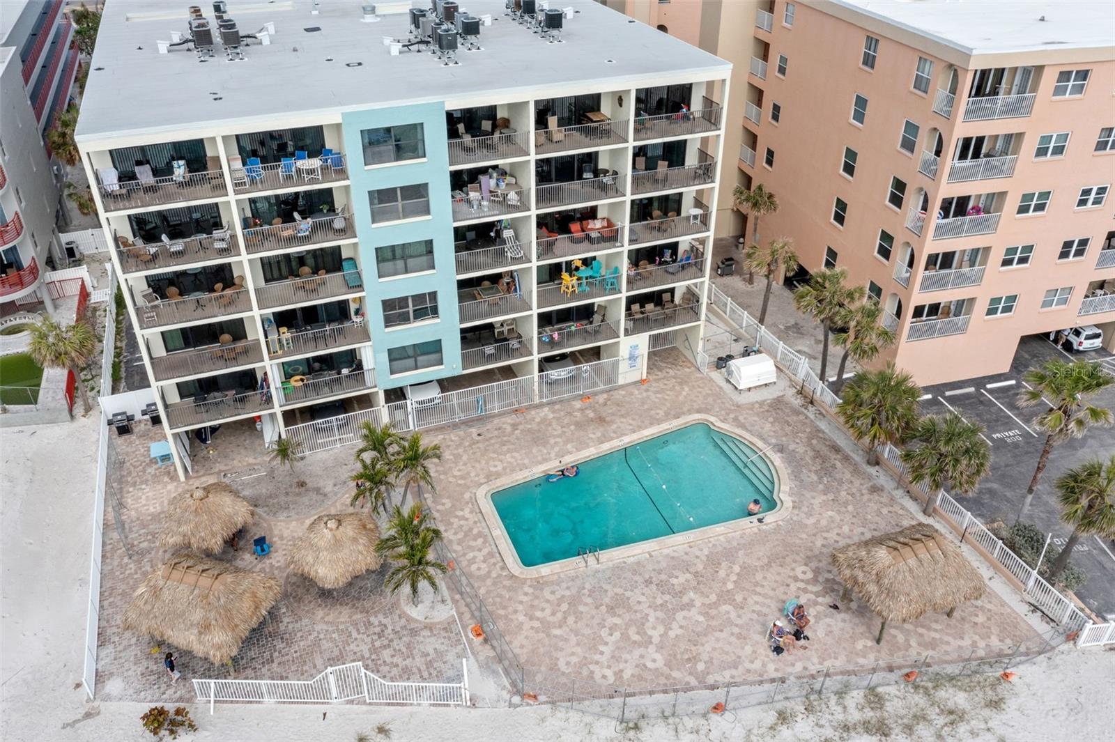 Image 30 of 73 For 12924 Gulf Boulevard 502