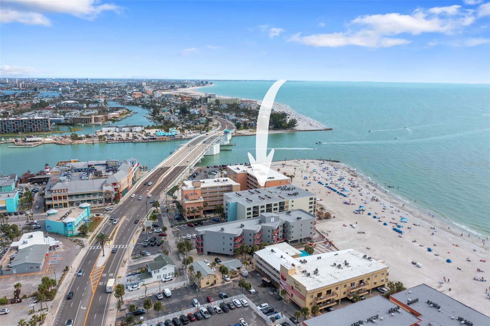 Image 40 of 73 For 12924 Gulf Boulevard 502