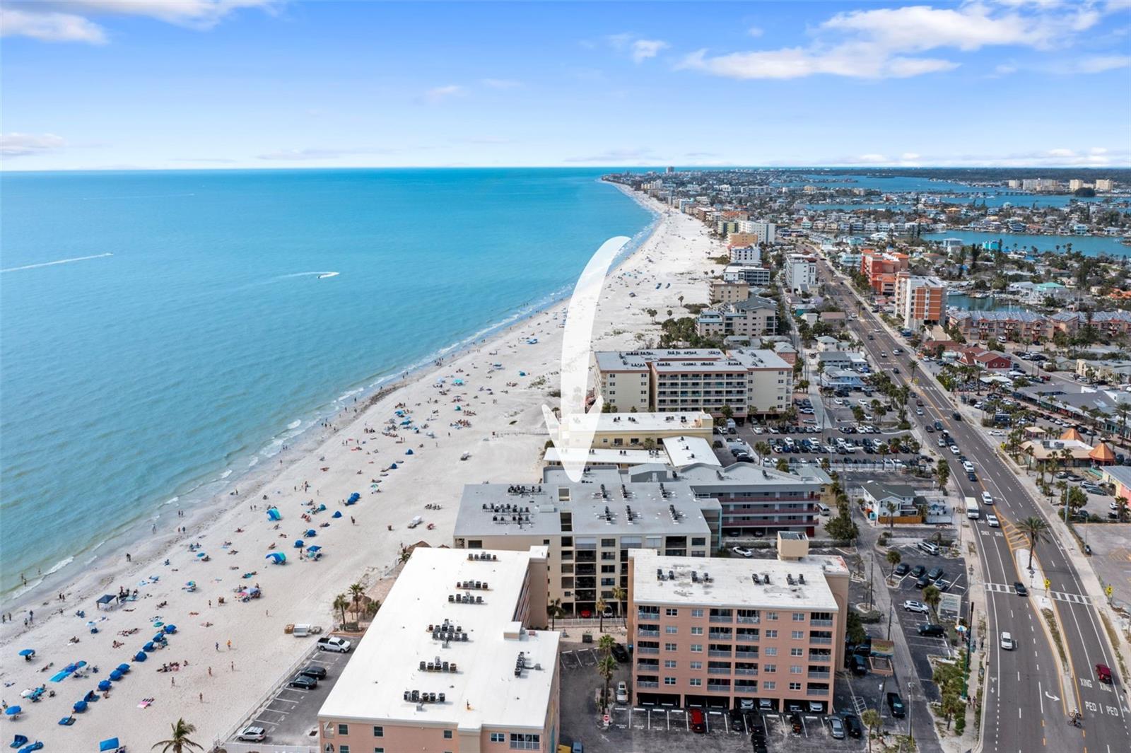 Image 42 of 73 For 12924 Gulf Boulevard 502