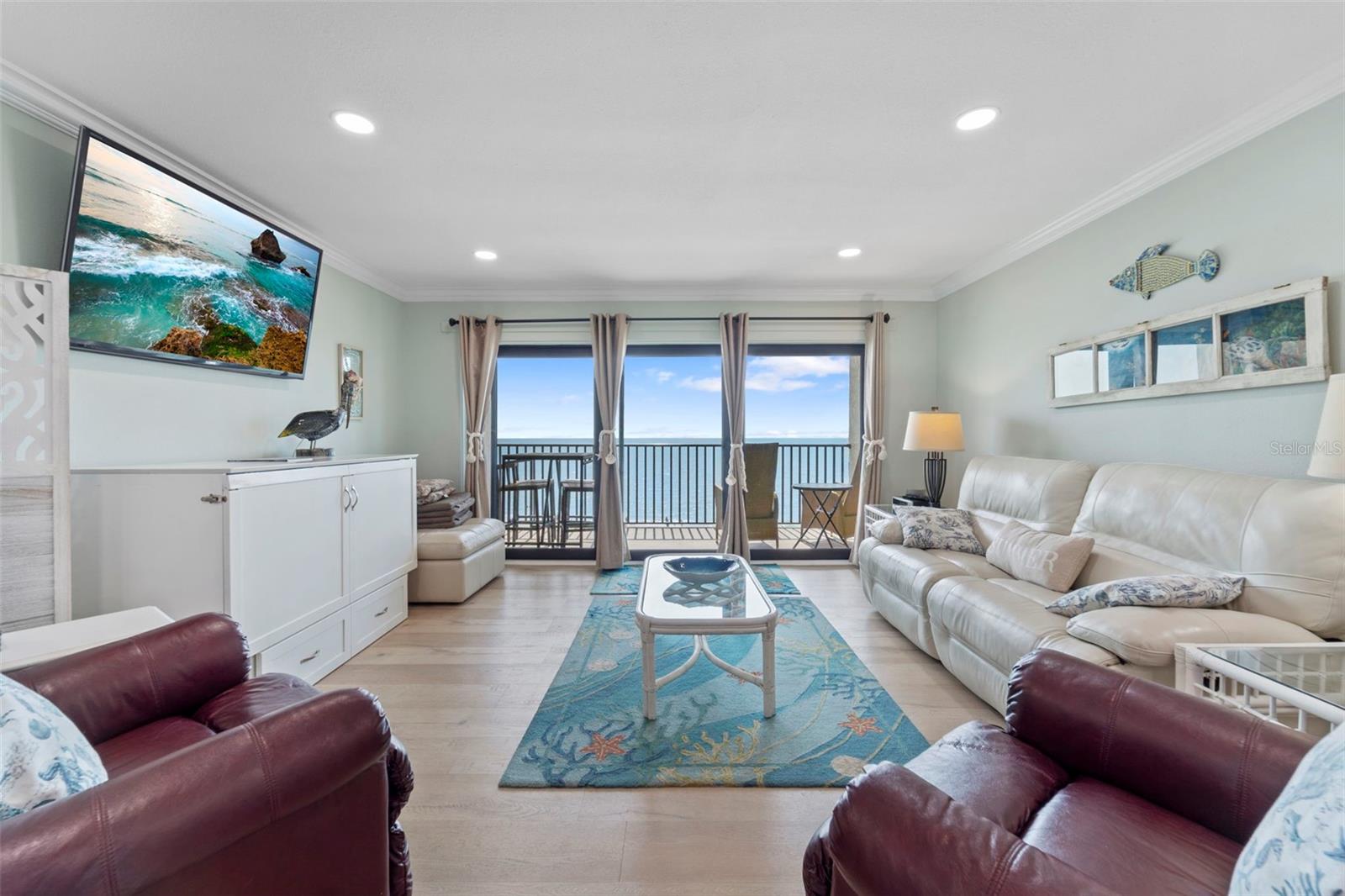 Image 5 of 73 For 12924 Gulf Boulevard 502