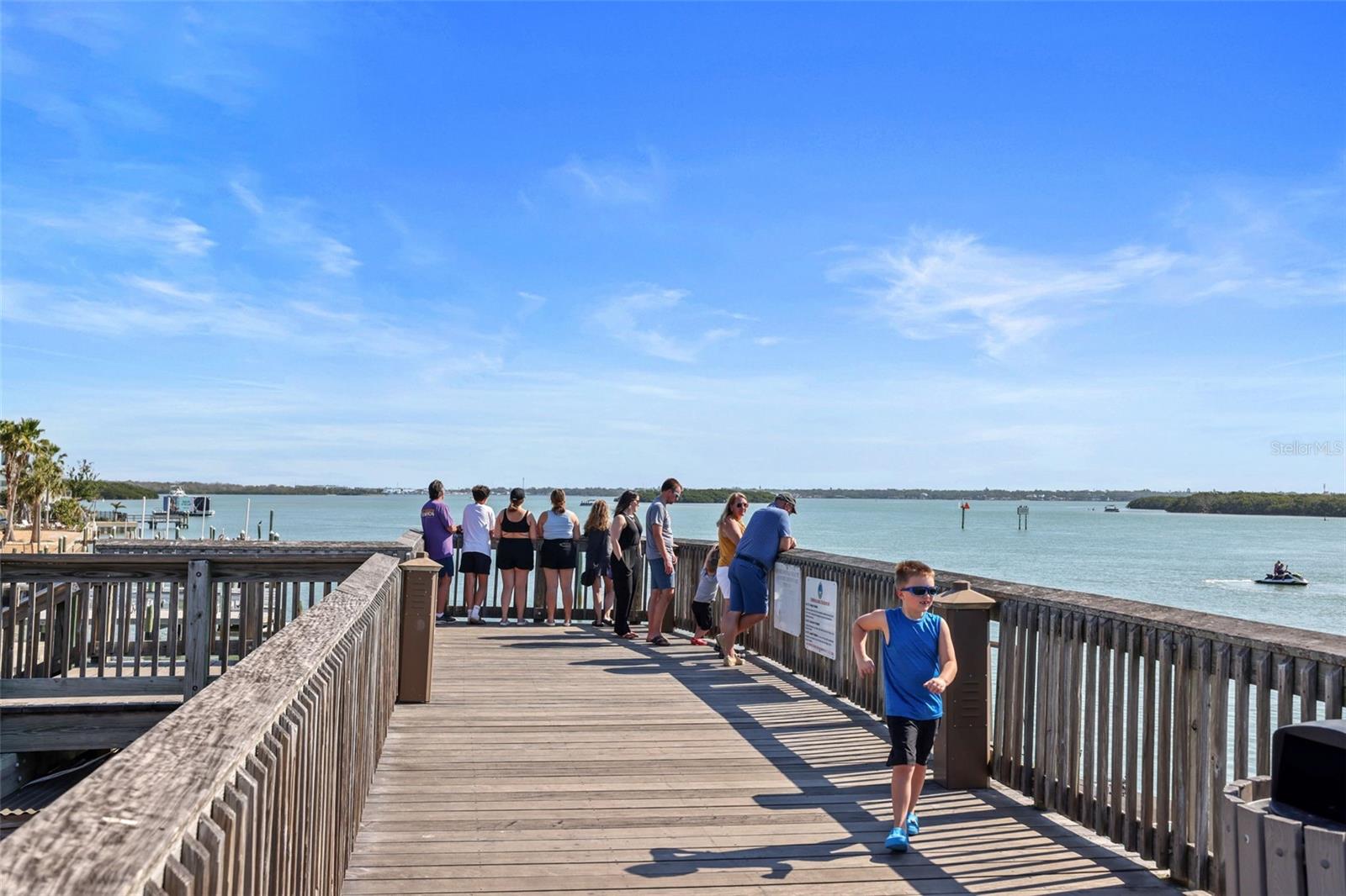 Image 55 of 73 For 12924 Gulf Boulevard 502