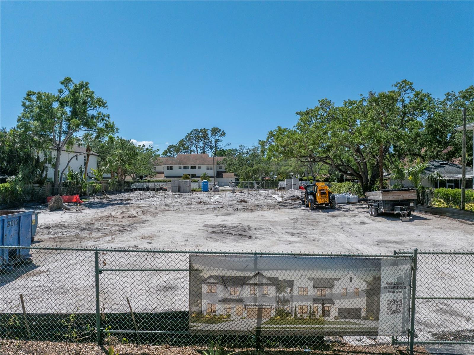 Listing photo id 2 for 5211 Jules Verne Court