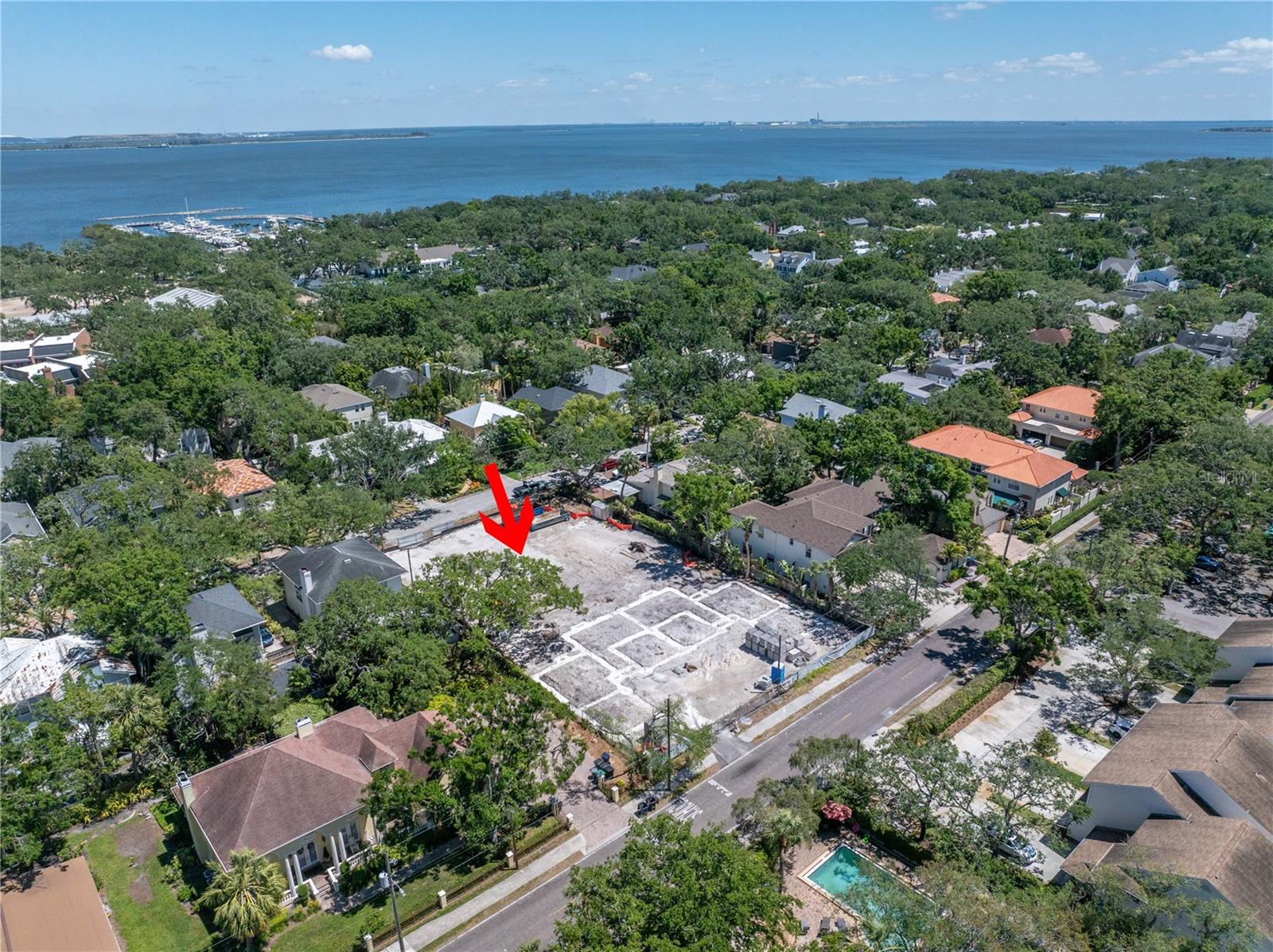 Listing photo id 6 for 5211 Jules Verne Court